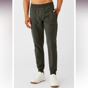 Alo CO-OP Pant - stealth green